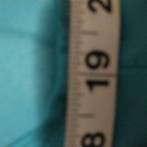 Merona woman's size SP sleeveless sheer top w front ruching, back fabric button - Picture 4 of 9